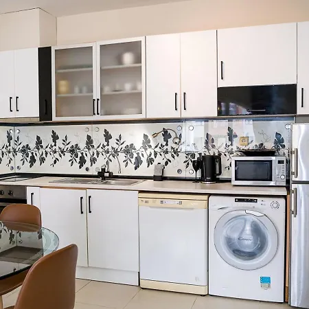 Modern 2bd In Evksinograd With Pool & Balcony By Flat Mаnаger