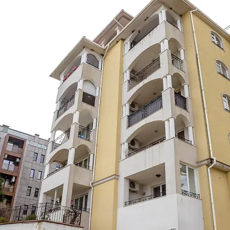 Modern 2bd In Evksinograd With Pool & Balcony By Flat Mаnаger Lägenhet